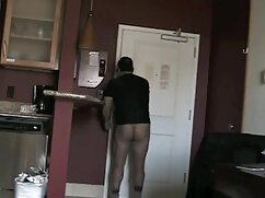 Uzun saçlı sarışın unlulerporno açık havada yapar